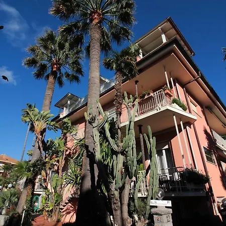 Mirella 4* Bordighera