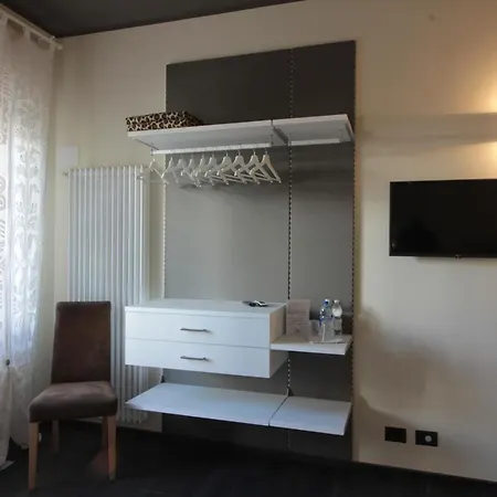 Mirella Couette-café Bordighera