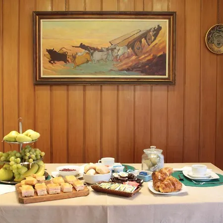 Mirella Couette-café Bordighera