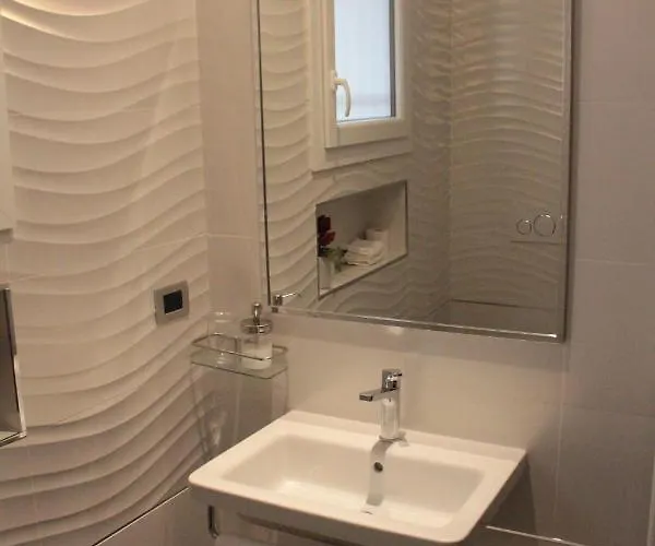 Mirella Bed & Breakfast 4*