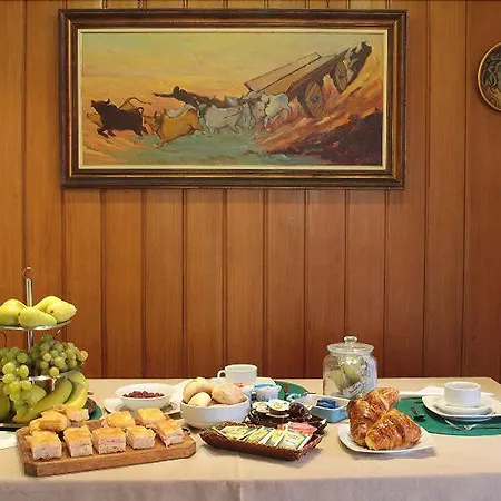Alojamento de Acomodação e Pequeno-almoço Mirella Bordighera