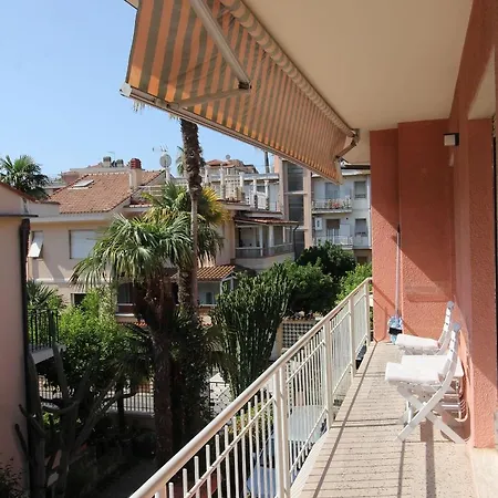 Mirella 4*
