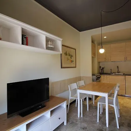 לינה וארוחת בוקר Mirella