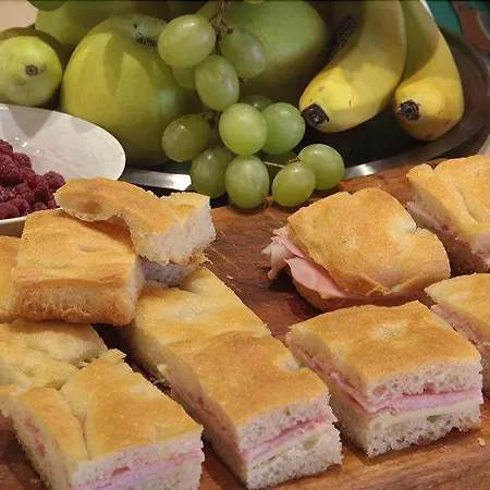 Mirella לינה וארוחת בוקר בורדיגרה