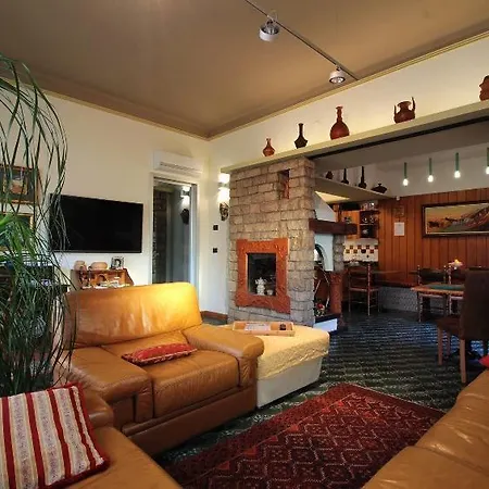 Mirella Oda ve Kahvaltı Bordighera