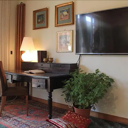 Mirella Oda ve Kahvaltı