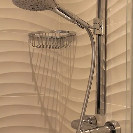 לינה וארוחת בוקר Mirella בורדיגרה