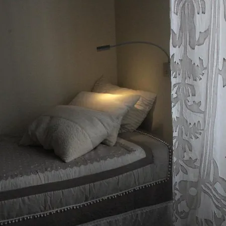 Mirella Oda ve Kahvaltı