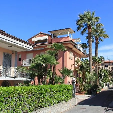 Mirella 3* Bordighera