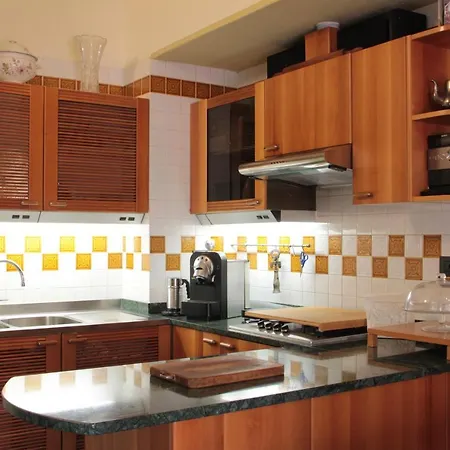 Mirella Bed and breakfast 3*