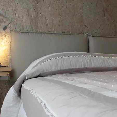 Bed and breakfast Mirella 3*